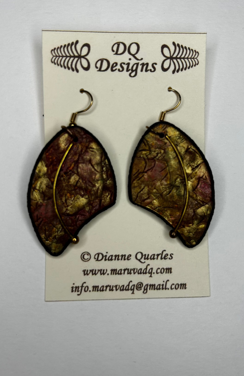 Earrings "EP-83 Gold/Red" by Dianne Hayes Quarles